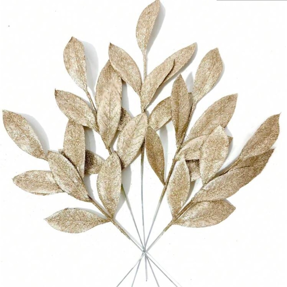 Gold glitter leaves decor